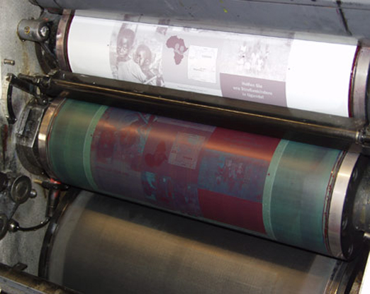 Foto von Offsetdruck-Walzen im Druckwerk | Druckplattenzylinder | Gummituchzylinder | Gegendruckzylinder